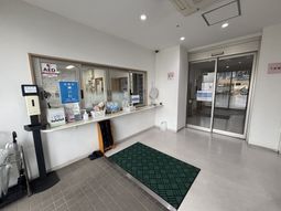 落ち着いた入り口