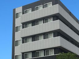 モダンな建物の外観