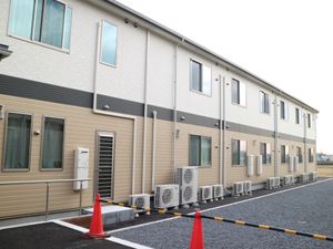 清潔な外壁の建物外観