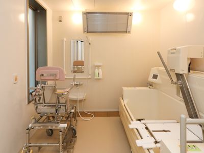 清潔な浴室設備