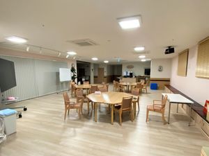 広々とした快適な食堂