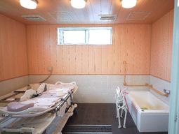 バリアフリー対応の浴室