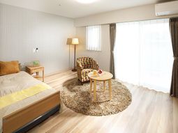 明るい居室のインテリア
