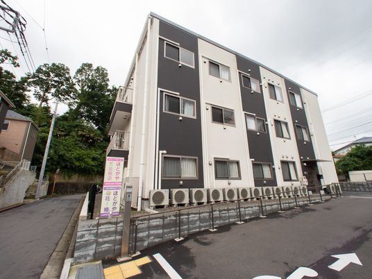 清潔感ある建物の外観