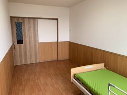 シンプルな居室デザイン