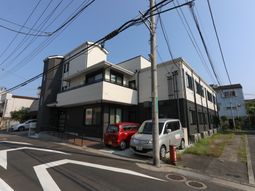 モダンな建物の外観