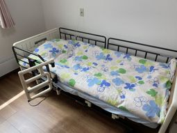 個室のベッド