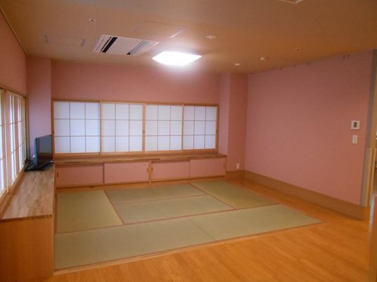 落ち着いた和室