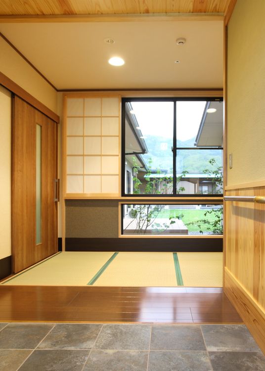 和風の落ち着いた空間　居室