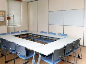 会議用の多目的室  