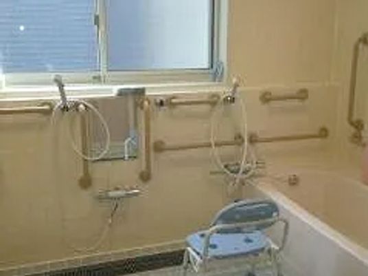 バリアフリー浴室設備
