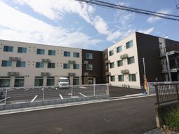 モダンな建物の外観