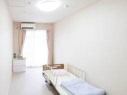 明るい単身用居室
