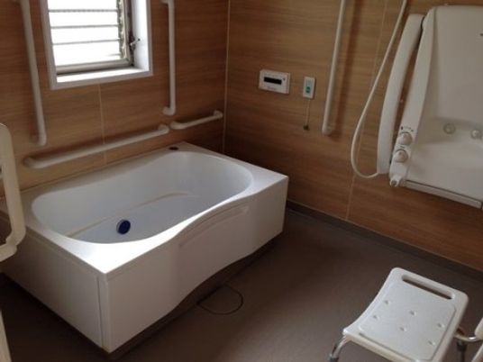 バリアフリーな浴室