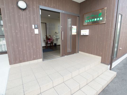 エントランス正面入口