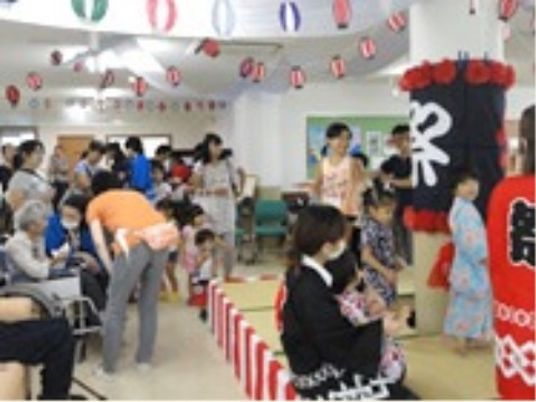 盆踊りイベントの多目的室