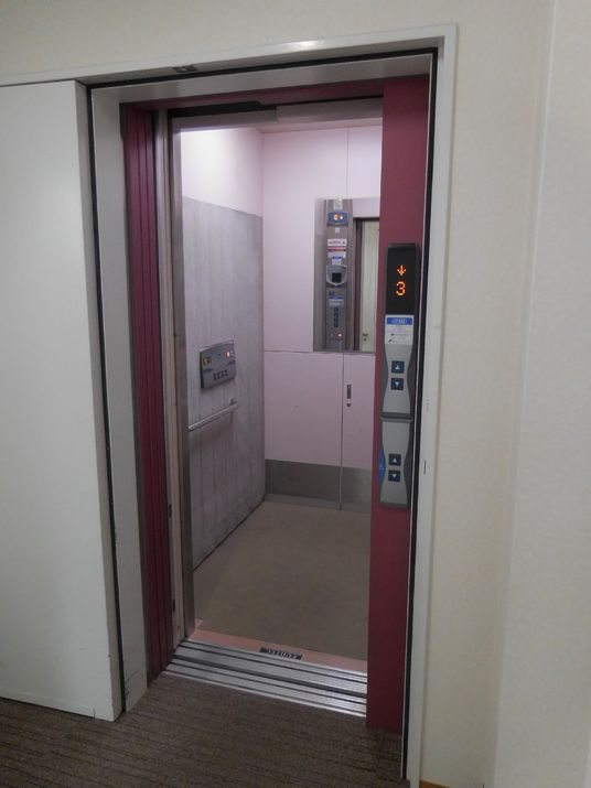 機能訓練用のリフト装置