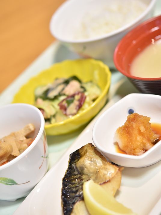 彩り豊かな和食の一例