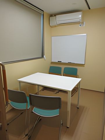 静かな室内の一角