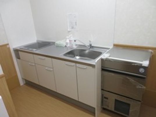 調理設備のキッチン