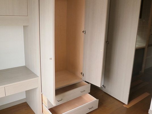 収納付き居室のクローゼット  