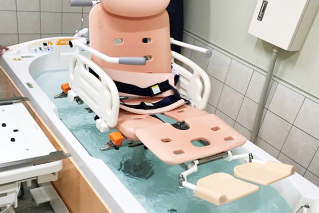 入浴設備の浴室