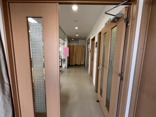 広い廊下