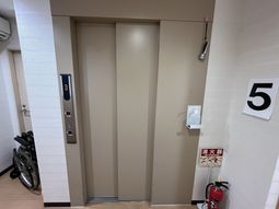 安全な昇降が可能なエレベーター