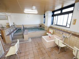 バリアフリー浴室施設