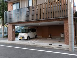 施設の駐車スペース