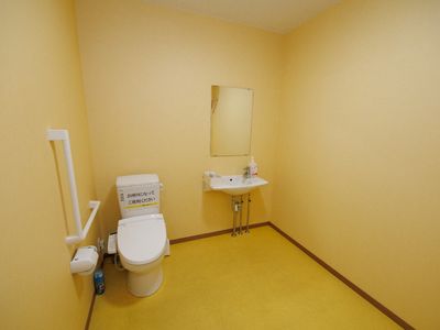 バリアフリーなトイレ空間
