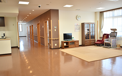 明るい廊下の様子