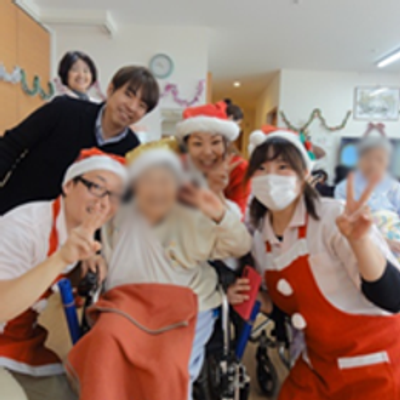 笑顔の人々の集合