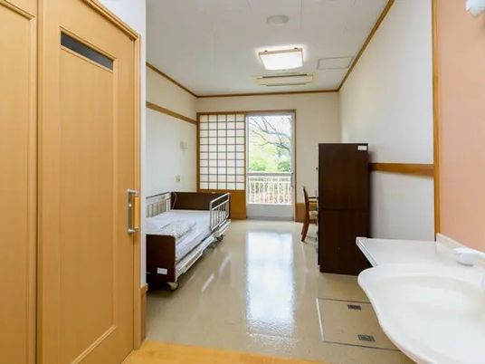 明るい居室  