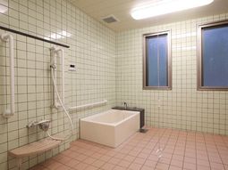 バリアフリーの浴室