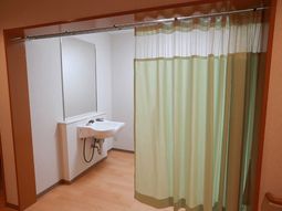 清潔な洗面スペース