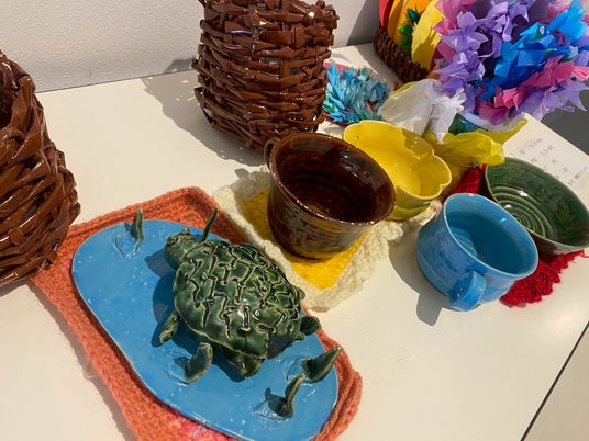 陶芸作品の展示台