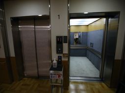 エレベーター前の様子