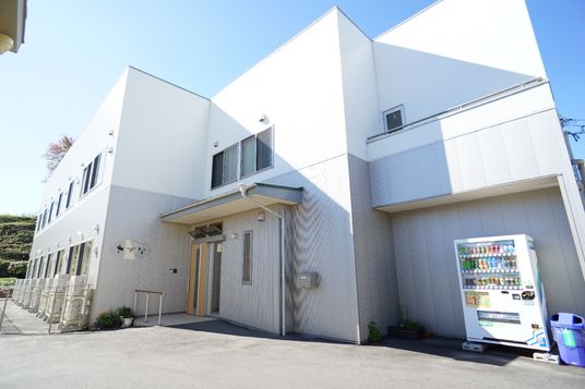 清潔な外観の建物