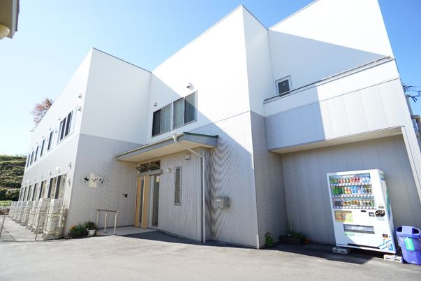 清潔な外観の建物