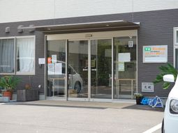 清潔感のあるエントランス