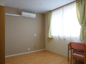 清潔な個室の居室