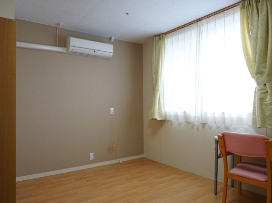 清潔な個室の居室