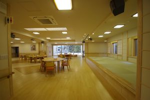 明るい多目的室  