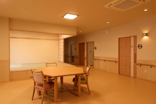 落ち着いた和室の空間