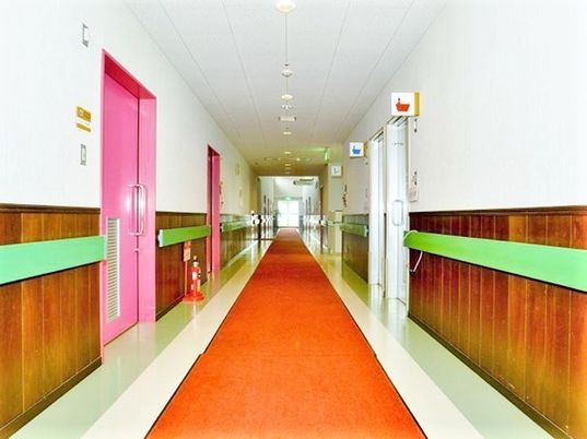 清潔な廊下の風景