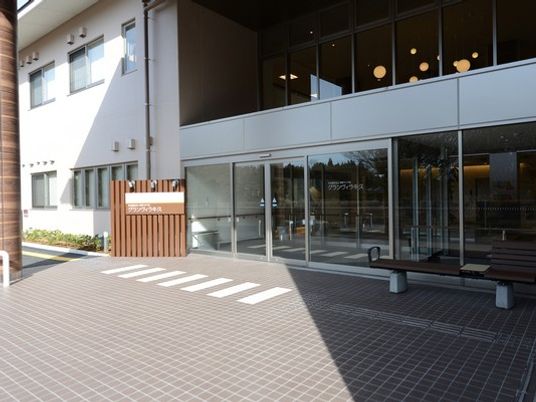 建物のエントランス  