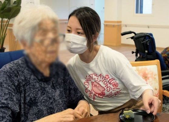 利用者に寄り添うスタッフ