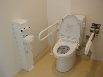 バリアフリー対応のトイレ