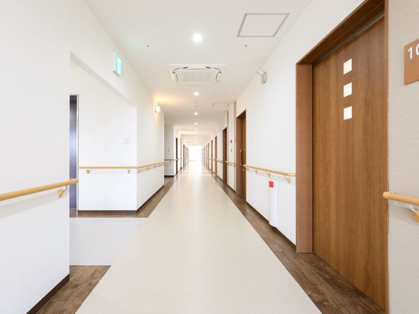 清潔感溢れる廊下